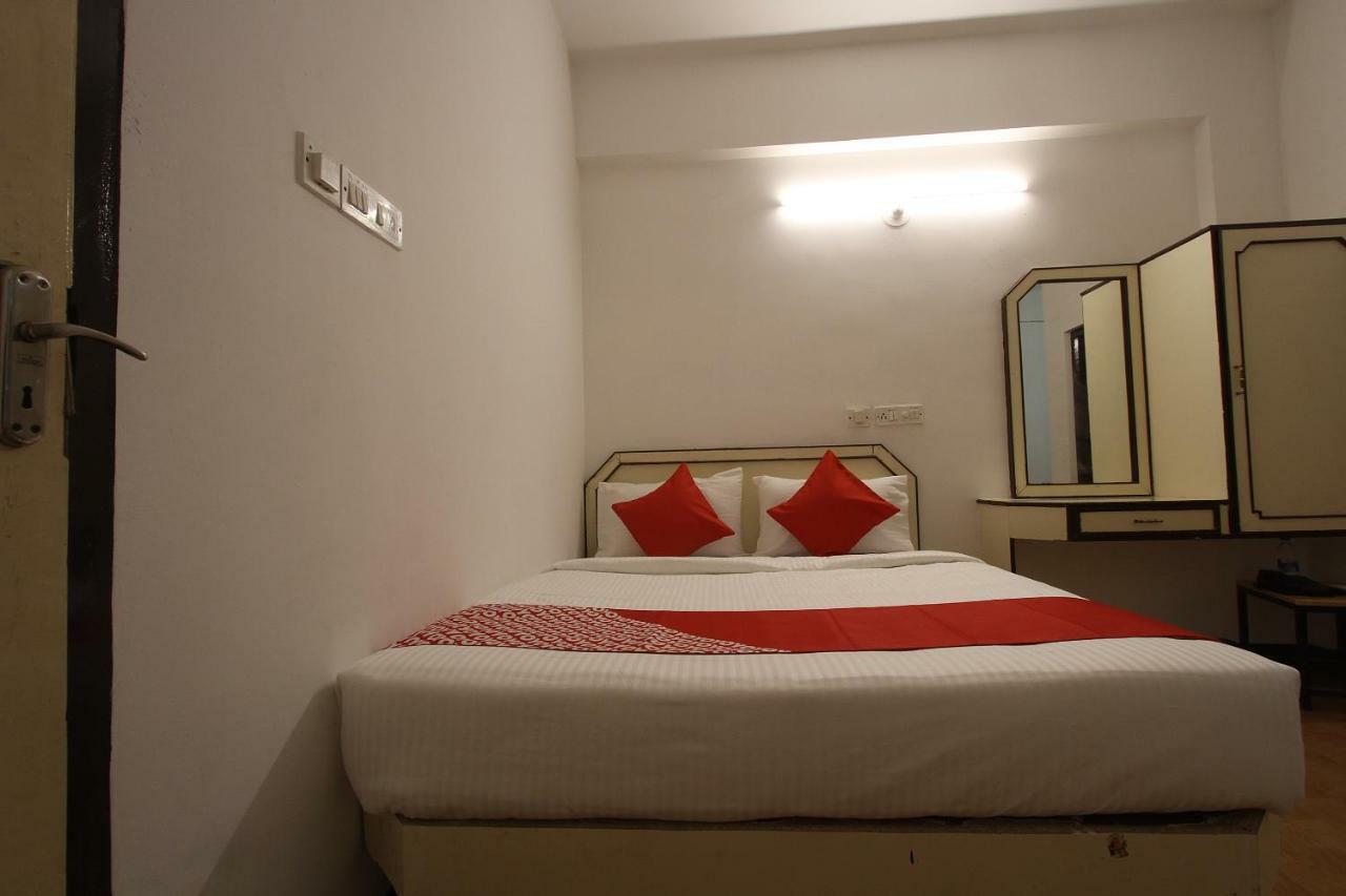 Oyo Flagship 40509 Hotel Mps Residential Tower Tirupur Exterior foto